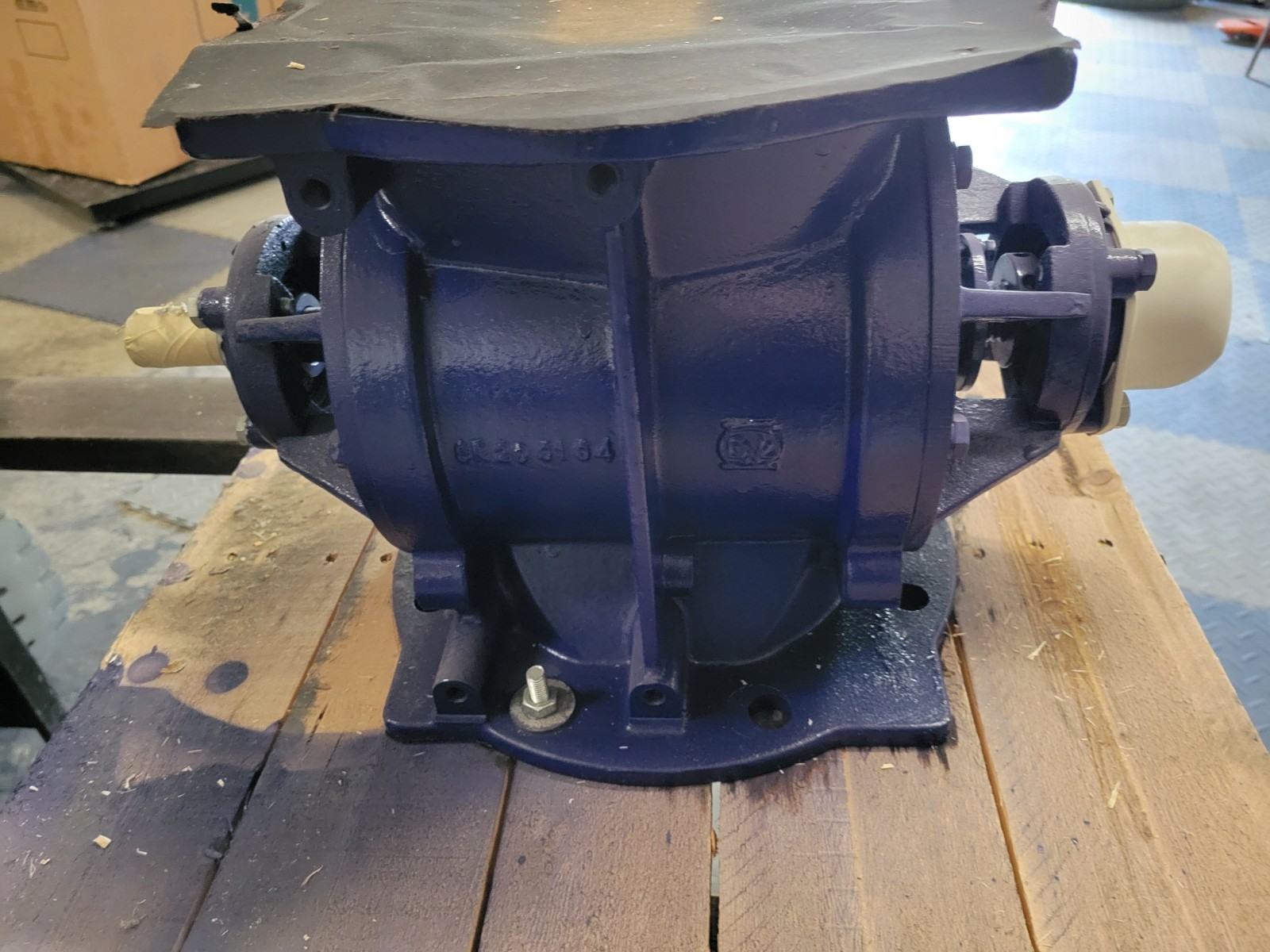 Bush & Wilton SR20TACMC108000A SR20 Rotary Air Lock.