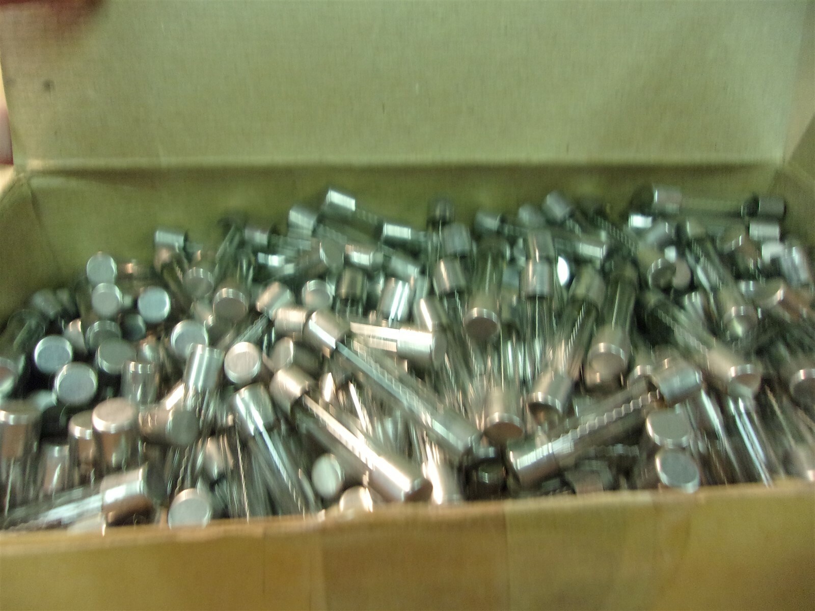 NEW Buss AGC6 Glass Tube Fuses, Lot of 500 *FREE SHIPPING*