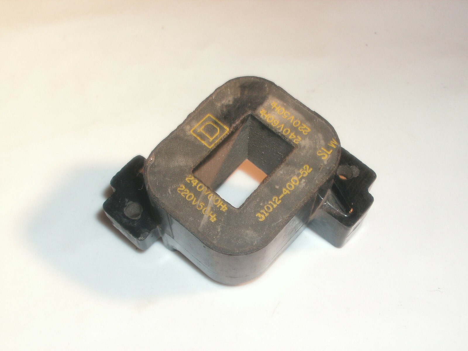 SQUARE D 31012-400-32 OPERATING COIL 220/240V 50/60Hz 3101240032