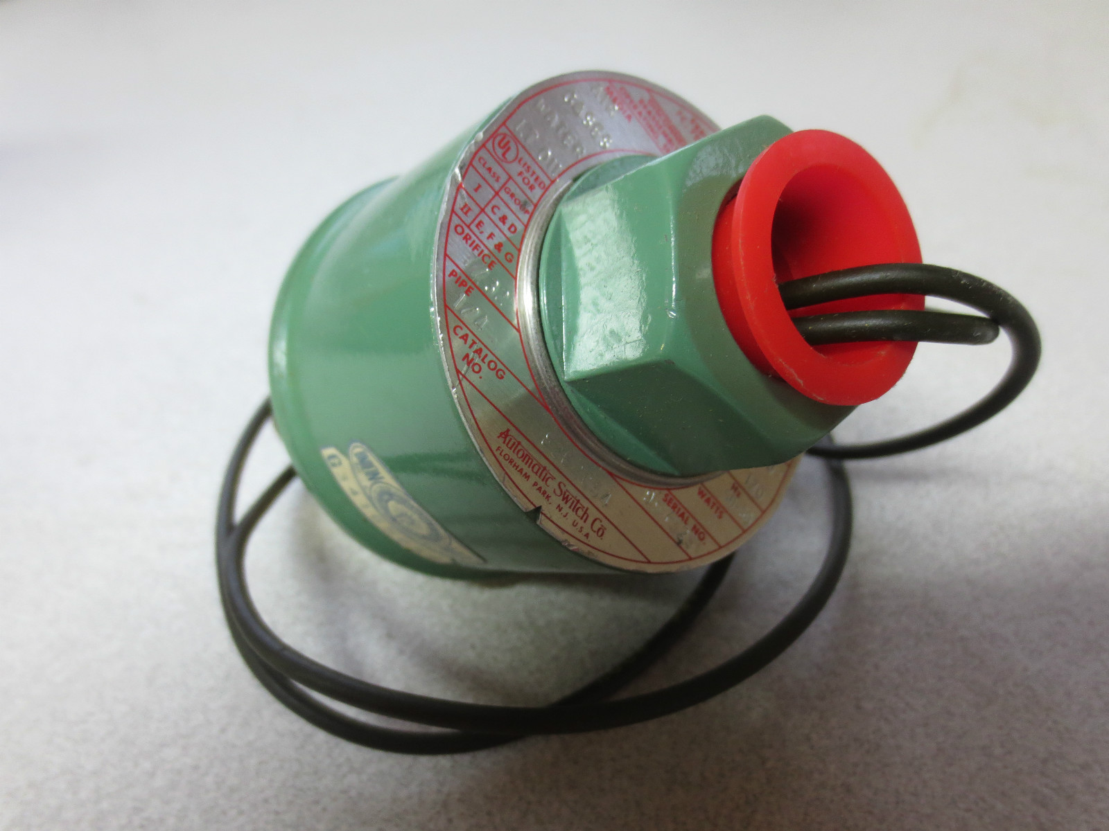 ASCO 8262C54 RED-HAT VALVE 120/60 110/50 1/4″ PIPE 6W 25-40psi – NEW SURPLUS