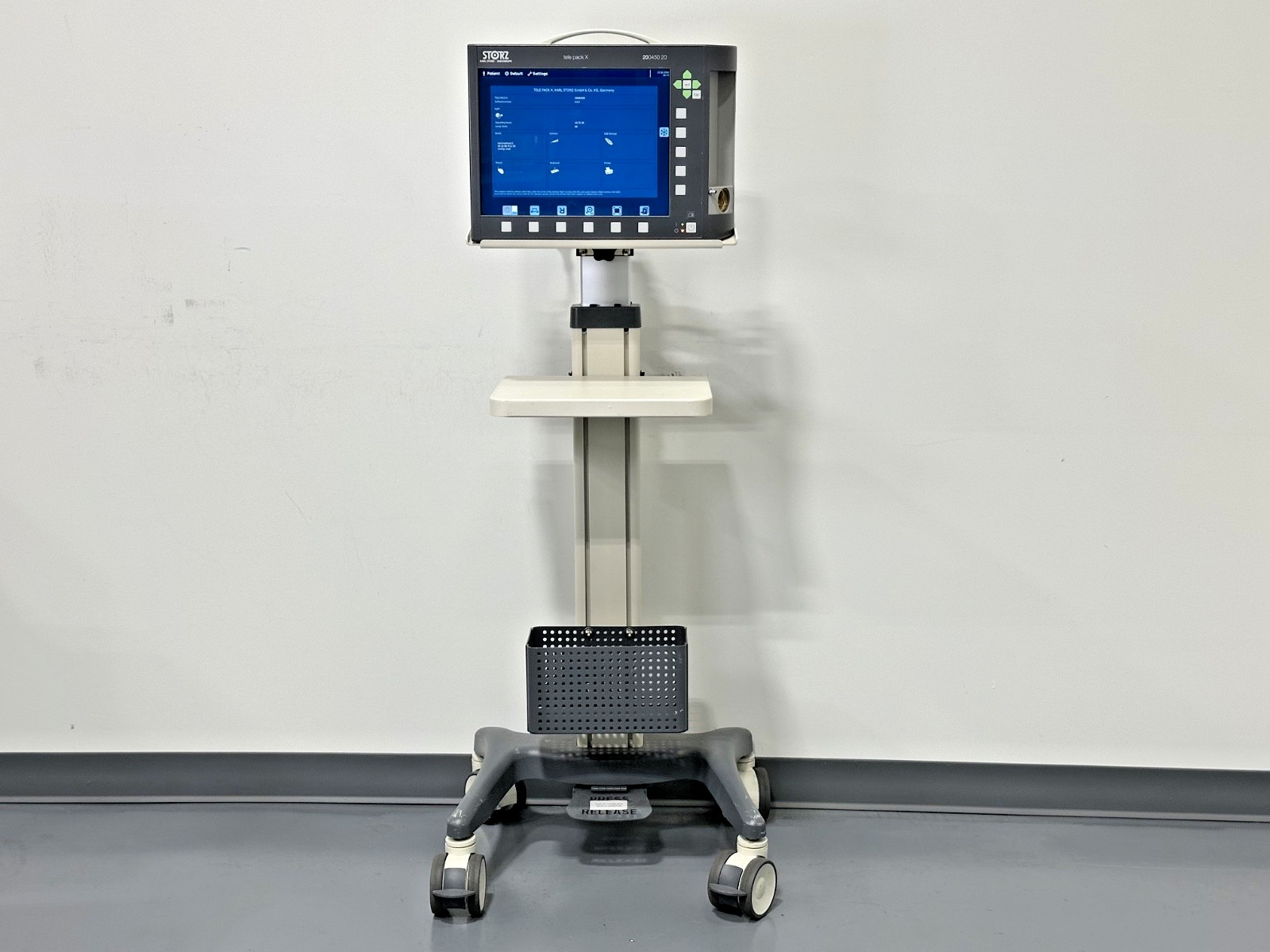 Karl Storz Tele Pack X 20045020 Endoscopy Video Monitor System Cart Stand