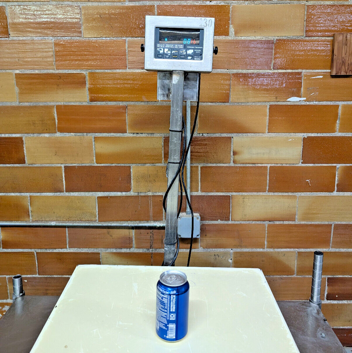 Avery Weigh-Tronix Model 3275 Checkweigher w/ BS Diamond Series Bench Scale Base