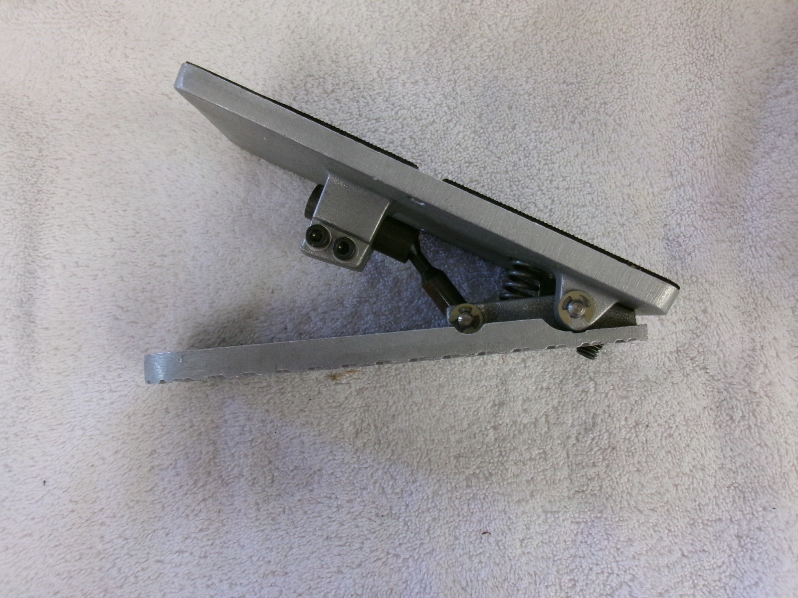 NIB Clippard Minimatic Pneumatic Foot Switch Model FPA-1