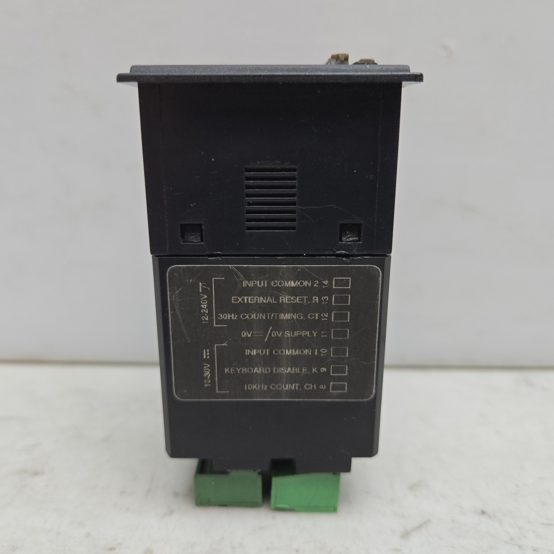 Durant E4148791 Counter Timer 5A 250V 50/60HZ 1 Set Point 1/6Hp 250Vac Used