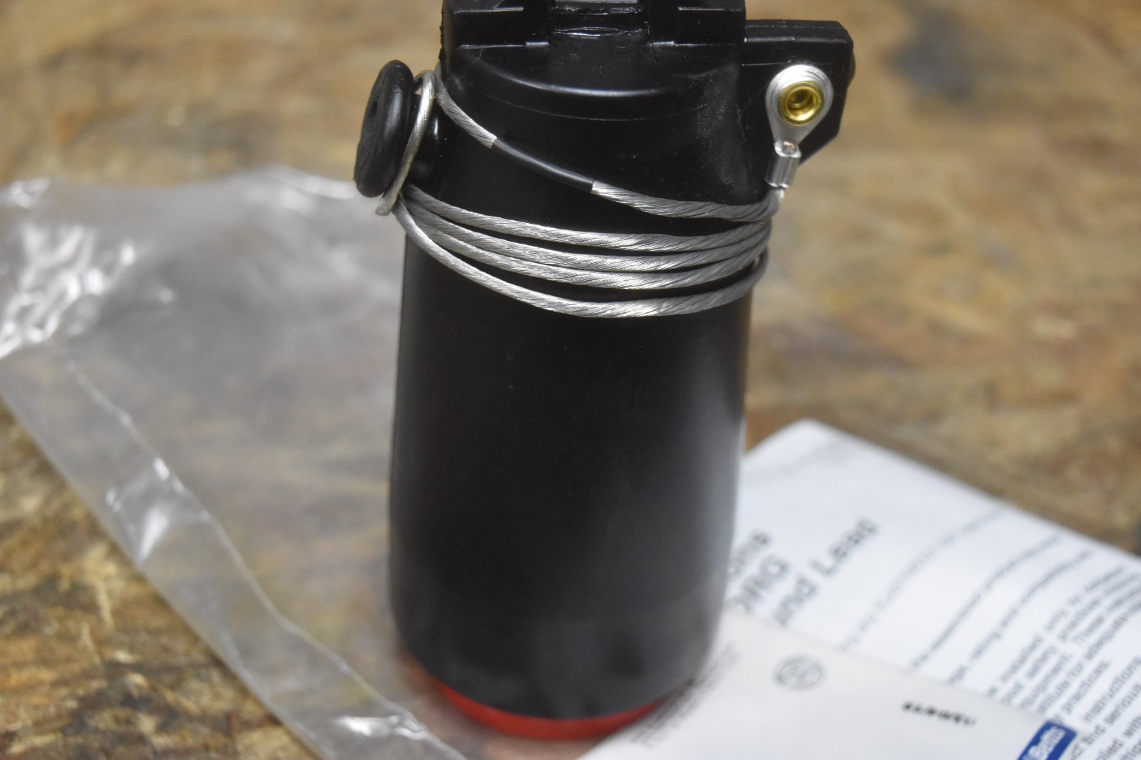 LOT OF 5 Elastimold Insulated Cap w/ Ground Lead 160DRG3BG NOS FREE SHIPPING