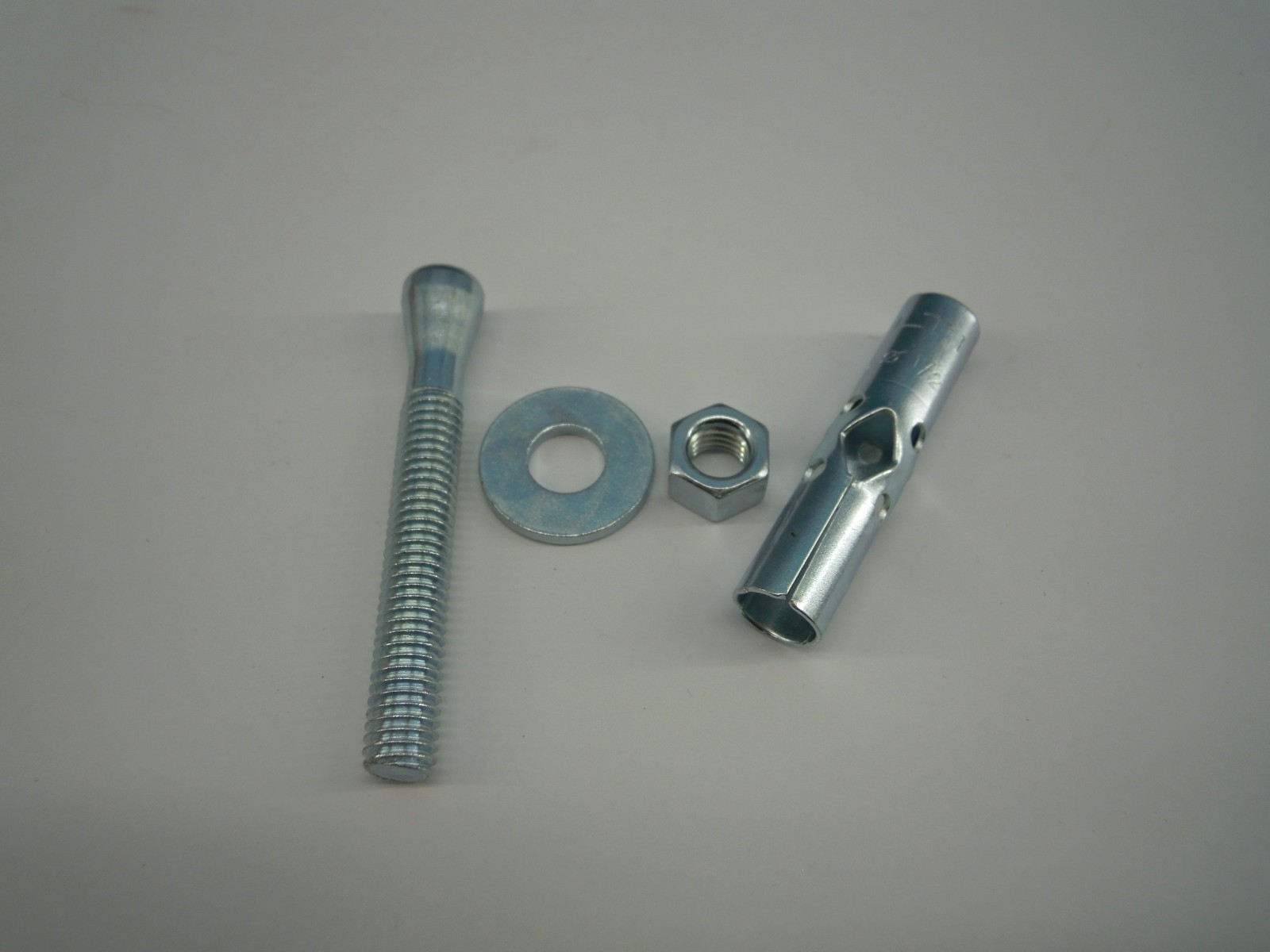 10 X HILTI HLC-HX 1/2 X 2 1/4 SLEEVE ANCHOR ZINC PLATED 00336255 ***NEW