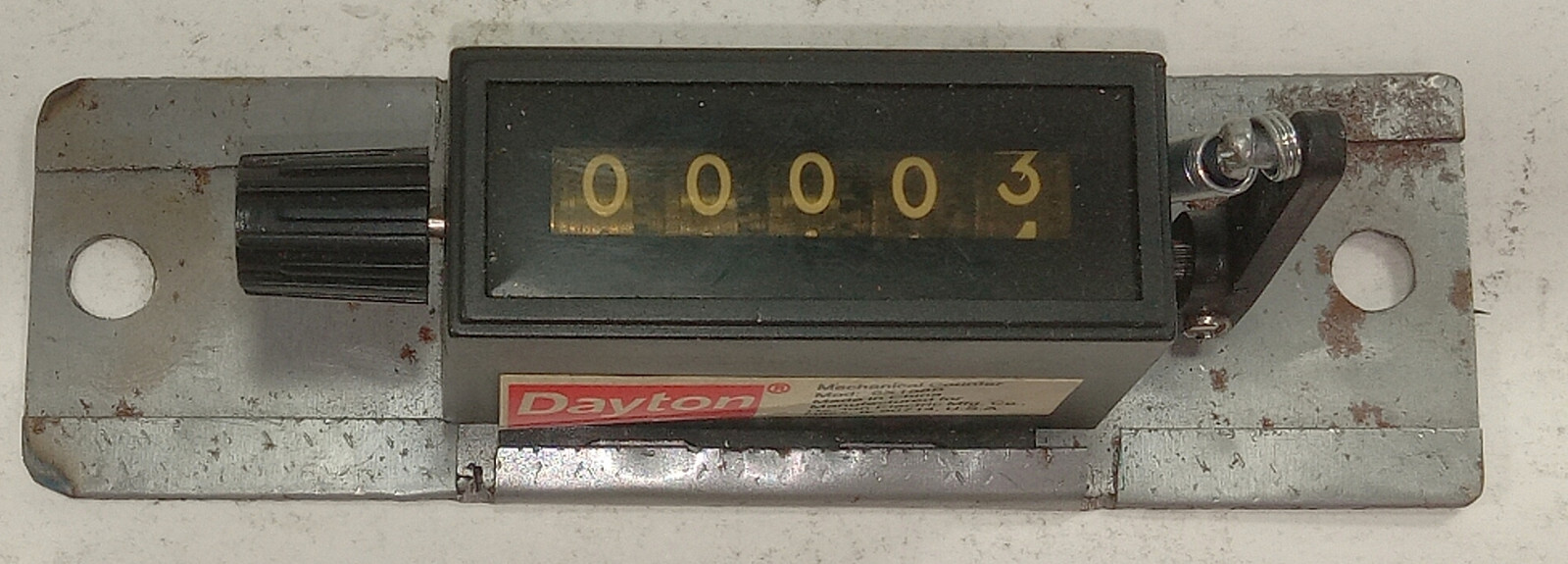 1 USED DAYTON 6X158B MECHANICAL COUNTER ***MAKE OFFER***