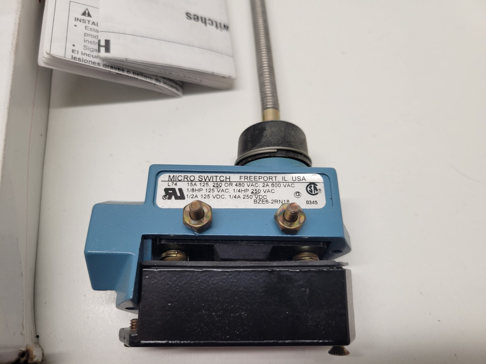 NEW OLD STOCK! HONEYWELL MICRO SWITCH BZE6-2RN18