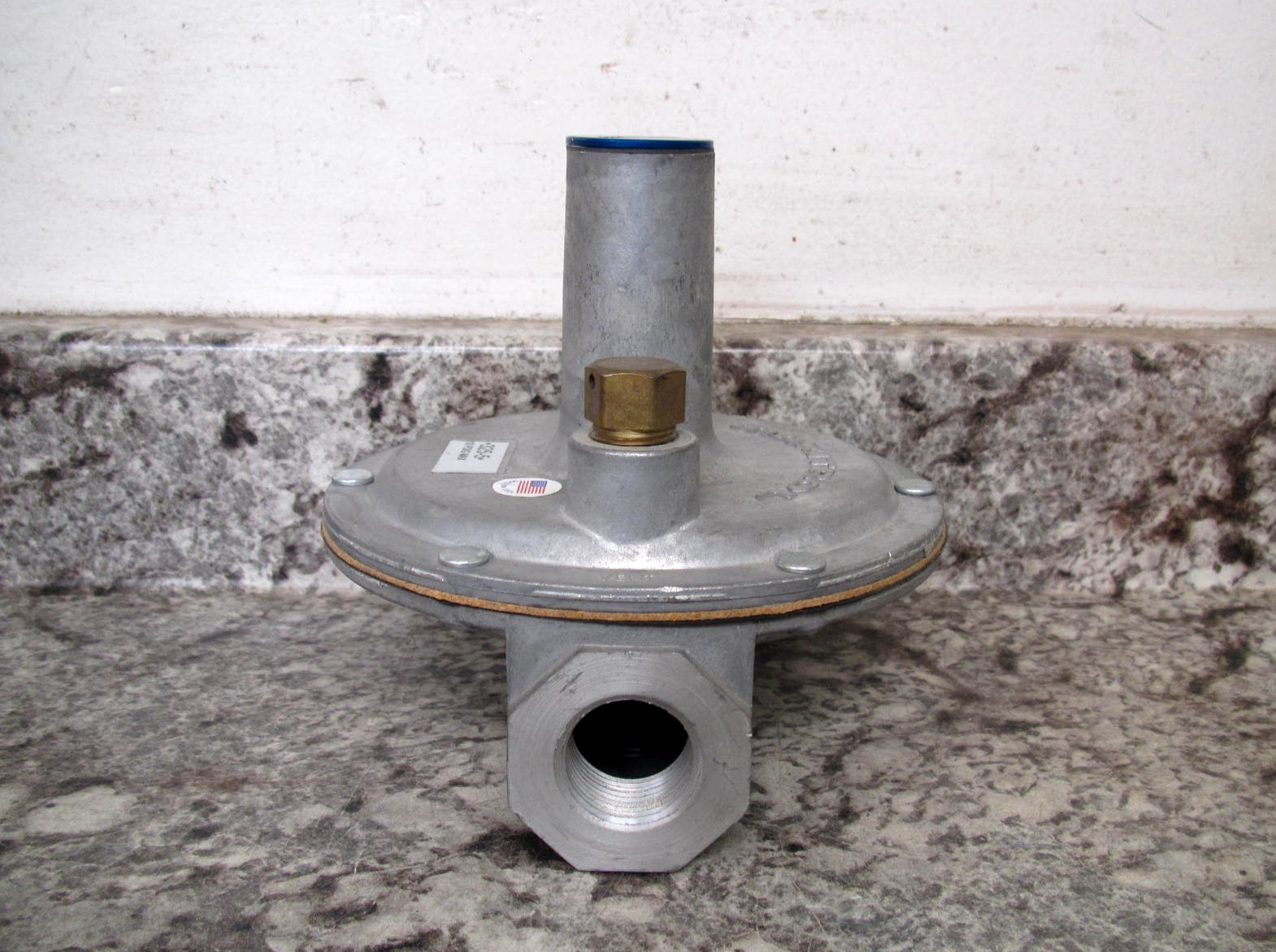 New Maxitrol 325-5 / 1″ NPT / 10 PSI Max Gas Pressure Regulator Free Shipping