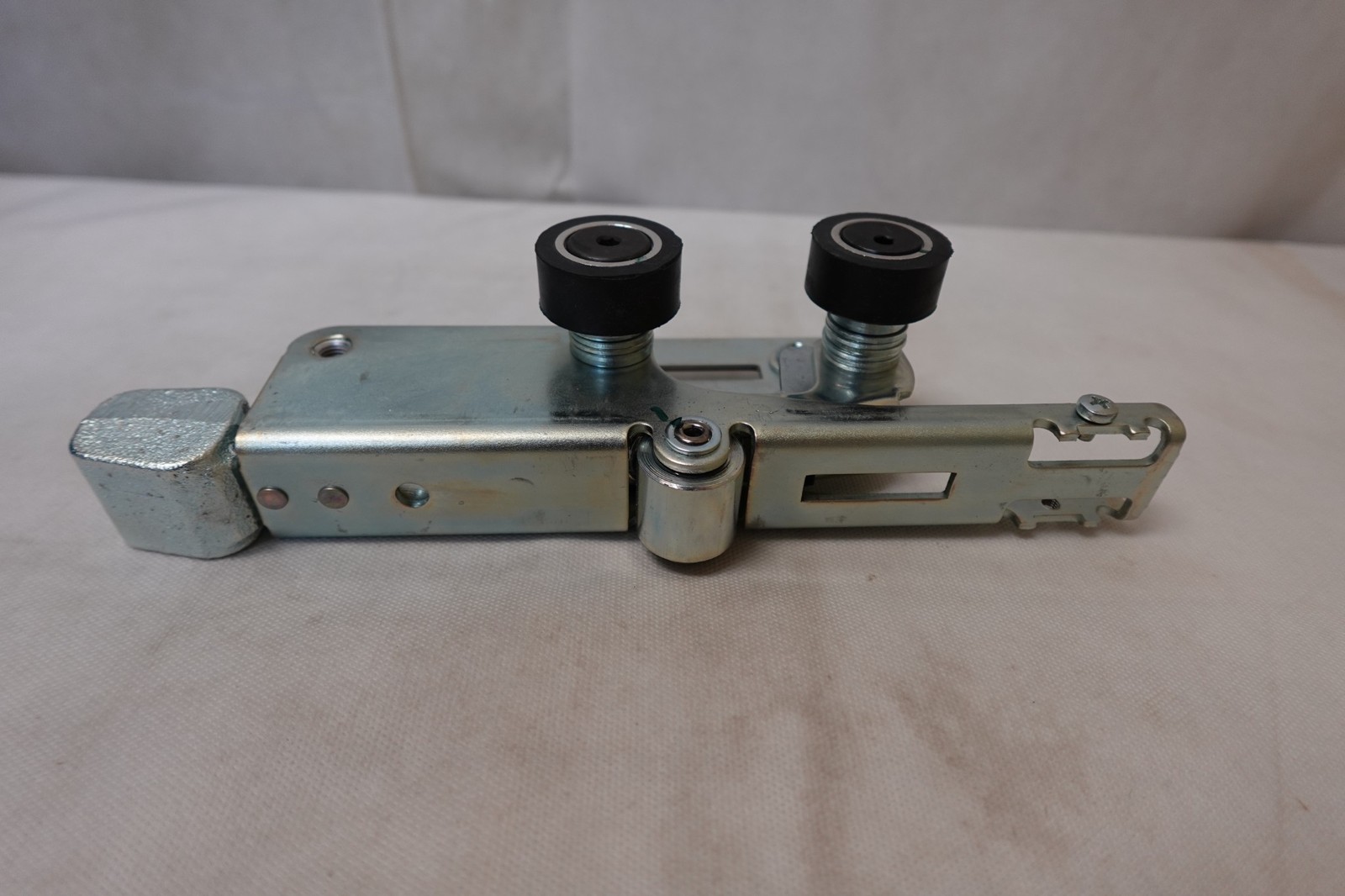 Otis Elevator – Interlock Arrangement Hardware Assy – Right Hand RH – AAB23400S7