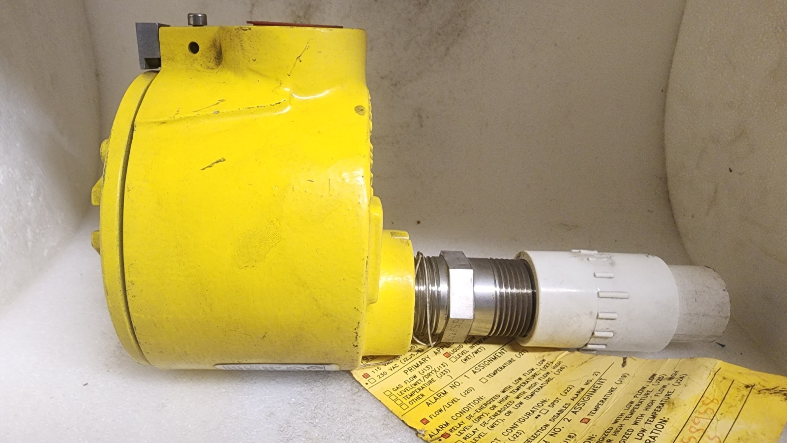 FCI FLT93S-1B1A202C1B00000 115VAC Liquid Flow Quick Ship Fluid Components Intl