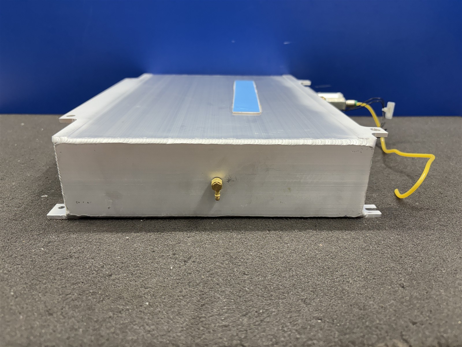 ACCUMULATOR P/N: 51000-40748 FOR CAREFUSION AVEA IN GOOD CONDITION