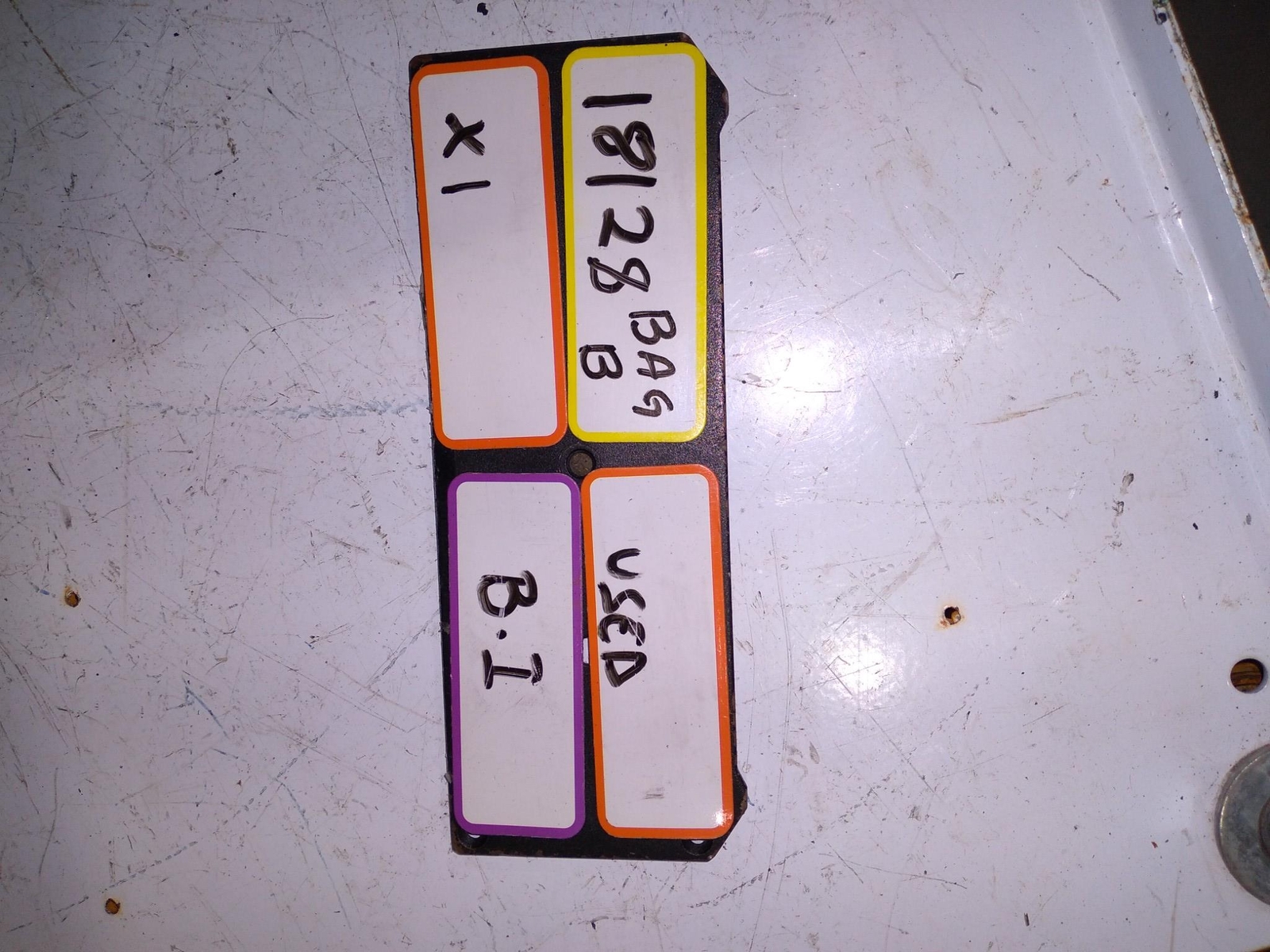 SCHNEIDER ELECTRIC TSX COMPACT DAP 208/AS-BDAP-208 DISCRETE OUTPUR RELAY 8X24VDC