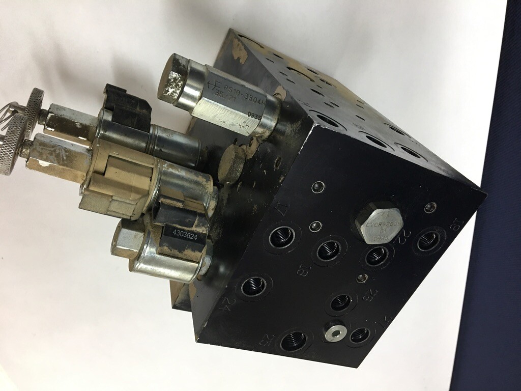 Hydraulic Manifold Assembly HF 38844-07 Womack Machine Supply Aluminum Alloy