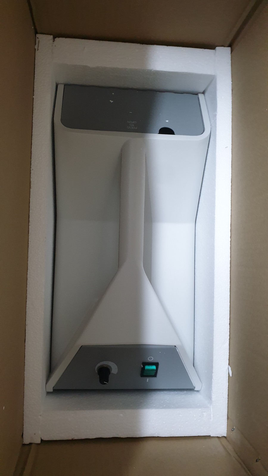 SHARPLAN 100 XPLUME Smoke Evacuator System 230V – P/N: AA 2072800 – NEW