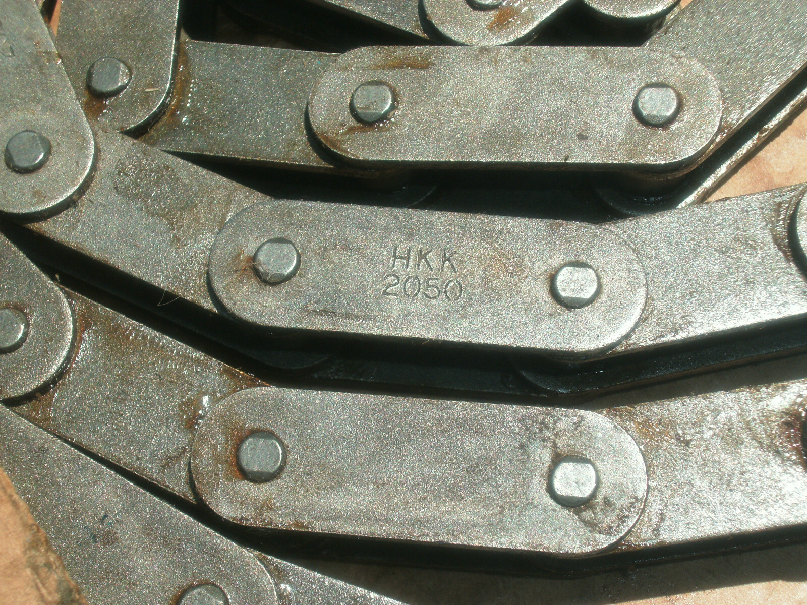 HKK C2050-RIV ROLLER CHAIN 118″ 9.75 FT