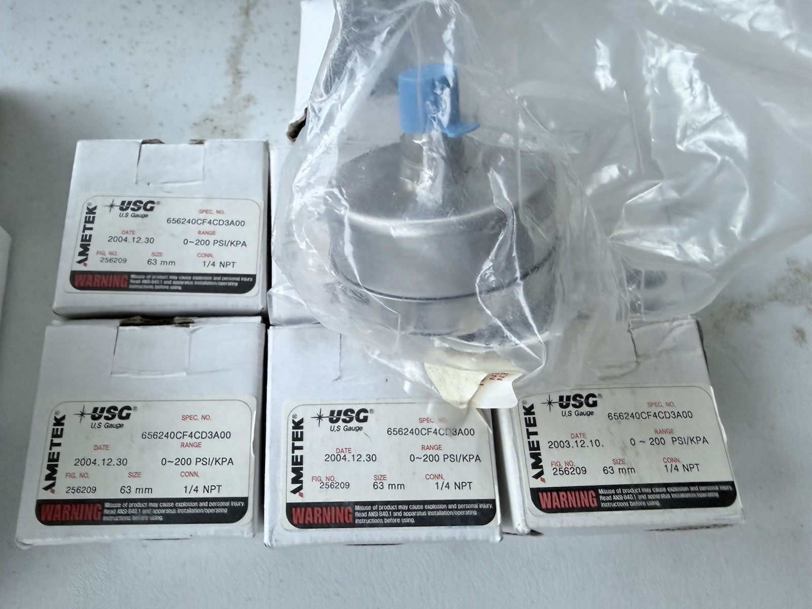 LOT OF 7, AMETEK USG GAUGE 256209, 0-200 PSI/KPA, 1/4″ NPT SST, 656240CF4CD3A00