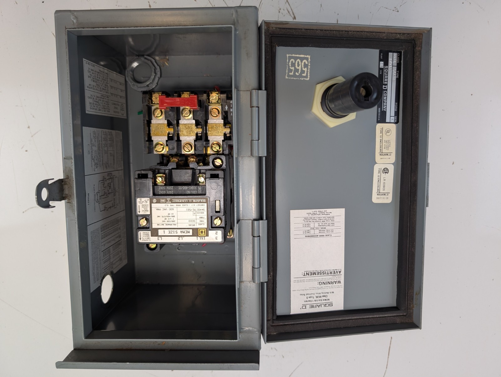 SQUARE D 8536 SCA-3 S AC MAGNETIC STARTER SER A NEMA 1 120V60Hz/110V50Hz