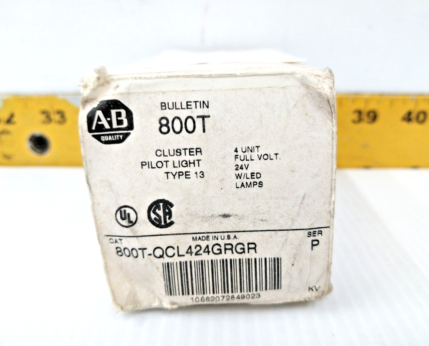 Allen-Bradley Cluster Pilot Light Type 13 Red & Green 24 VDC 800T-QCL424GRGR