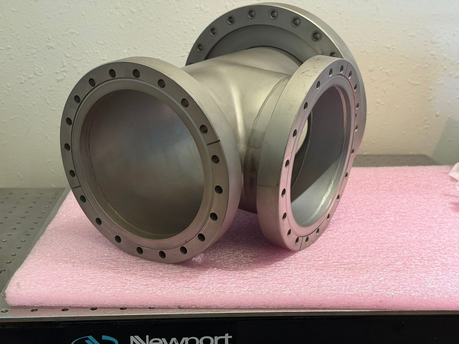 UHV Reducing CF Tee Two 8″ to 10″ Conflats Rotatable Flanges High Vacuum Chamber