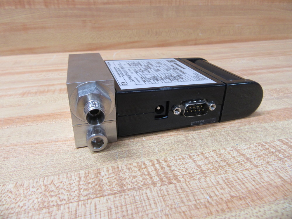 Sierra 822S-L-2-OV1-PV1-V1-HP/SCR #2700 Mass Flow Meter 0-200 SCCM 120PSI
