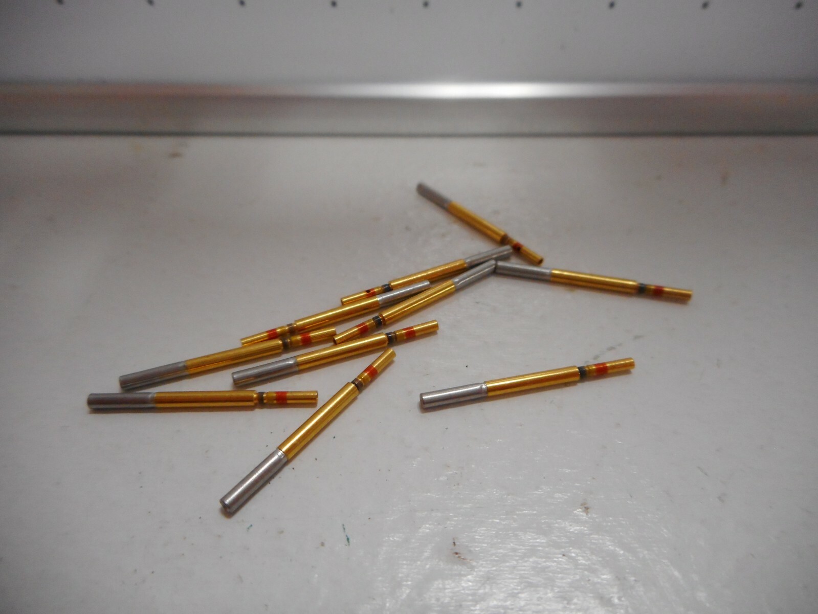 NOS LOT OF 100 MIL-SPEC M39029/56-348 CONTACTS