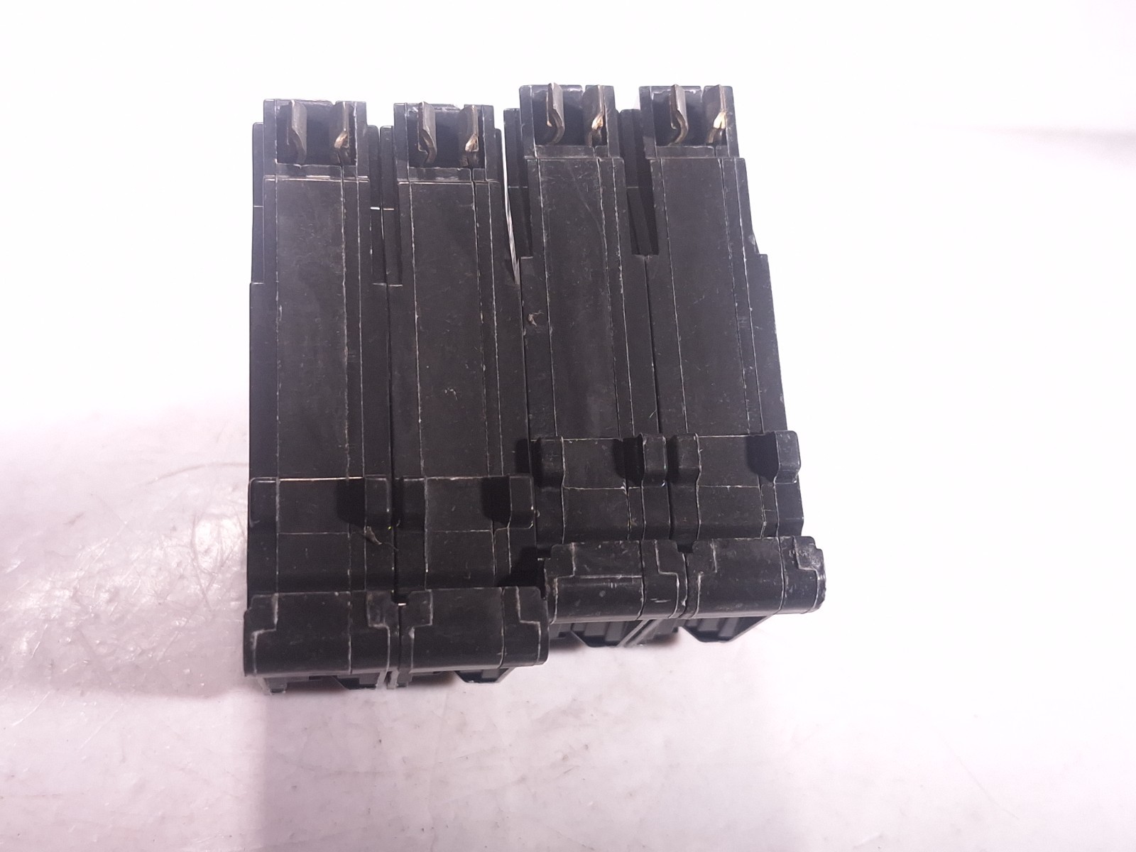 EATON CUTLER HAMMER CHF250 CIRCUIT BREAKER 50A 2P 120/240V 50/60Hz – LOT OF 2