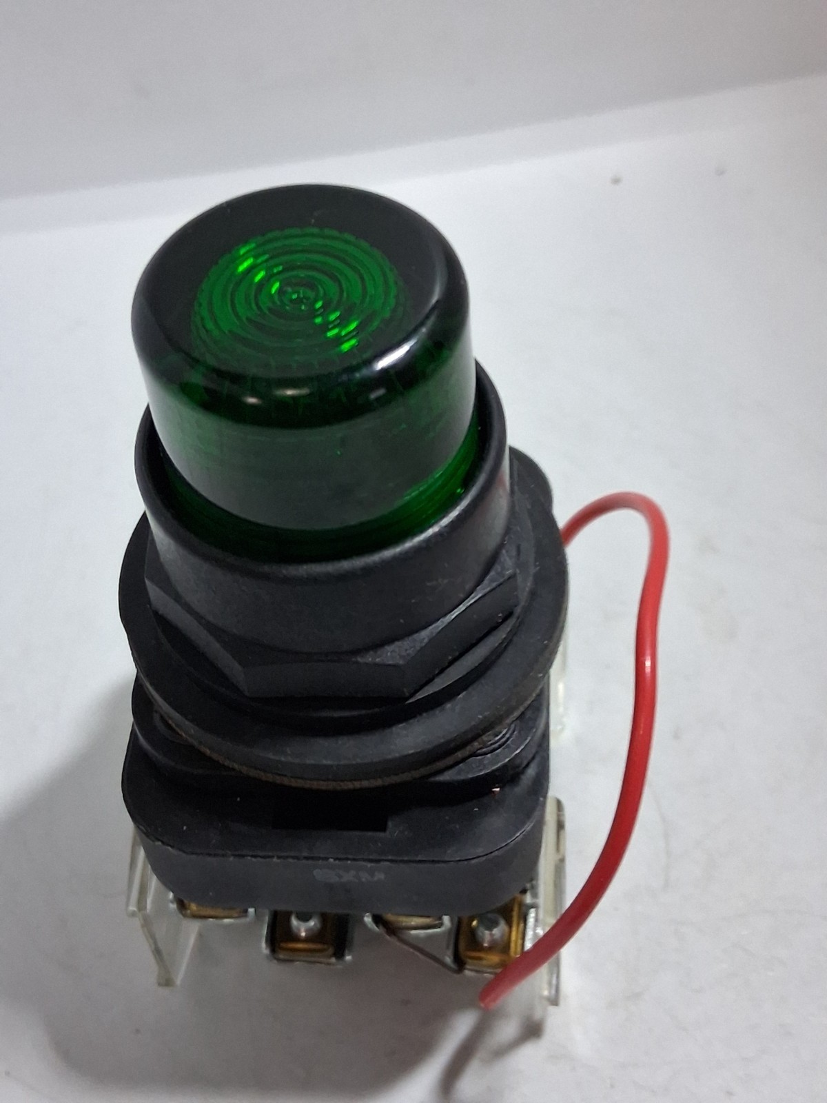 ALLEN BRADLEY 800H-QRTH10G PUSH TO TEST GREEN LED 120V FULL V SERIES F