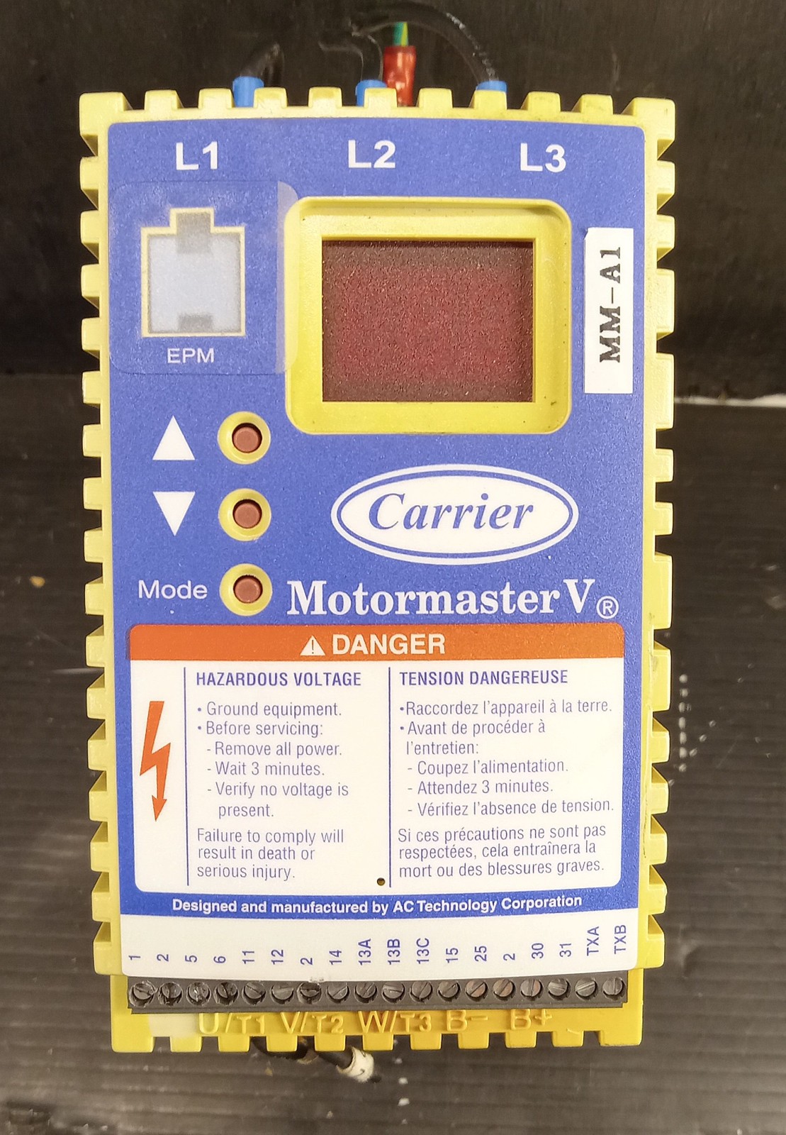 1 USED CARRIER HR46TN002 MOTORMASTER V 3-PHASE 2HP DRIVE ***MAKE OFFER***