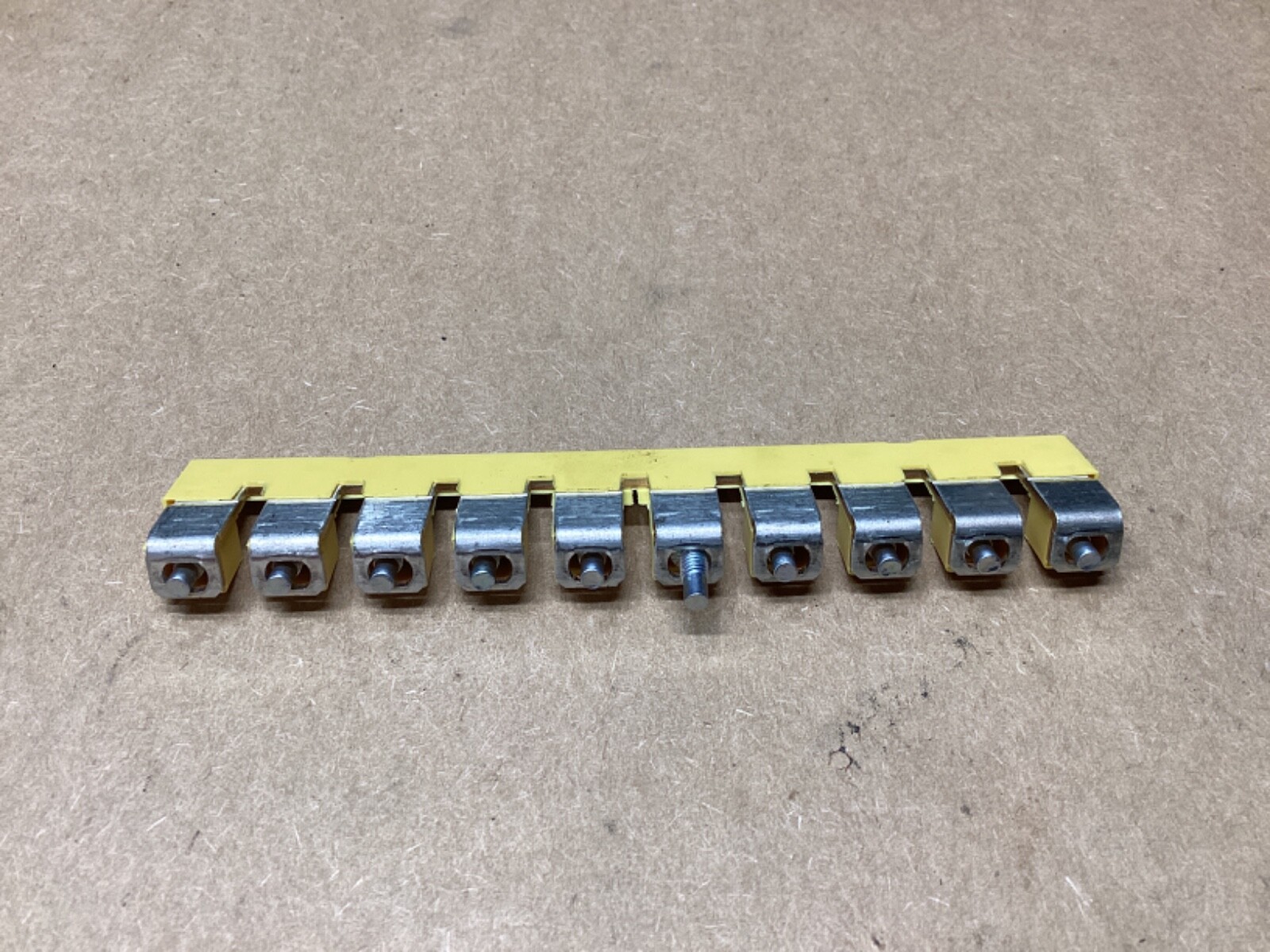 1052460000, Weidmuller, JUMPER TERMINAL BLOCK 10 POSITION SCREW-IN #131L66