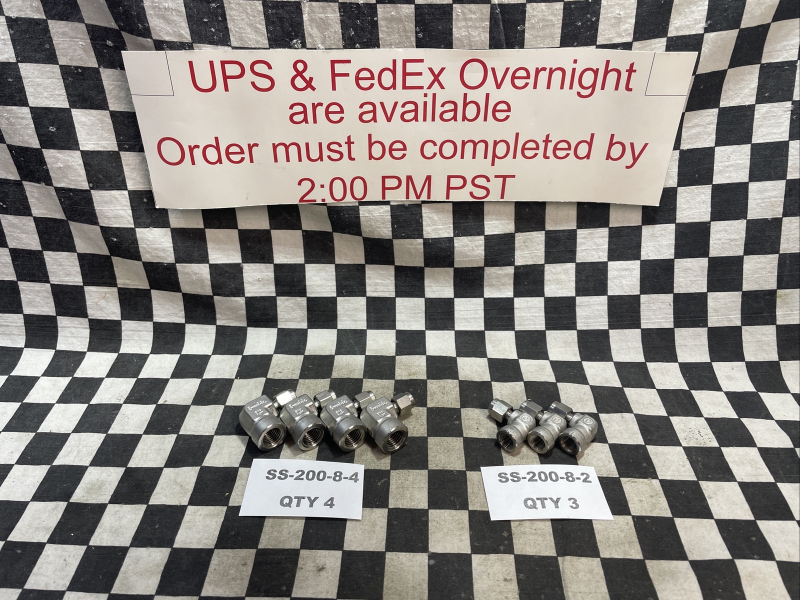 SWAGELOK SS-200-8-4, SS-200-8-2, FEMALE ADAPTER 1/8″ LOT OF 7 SHIPSAMEDAY#1374V1