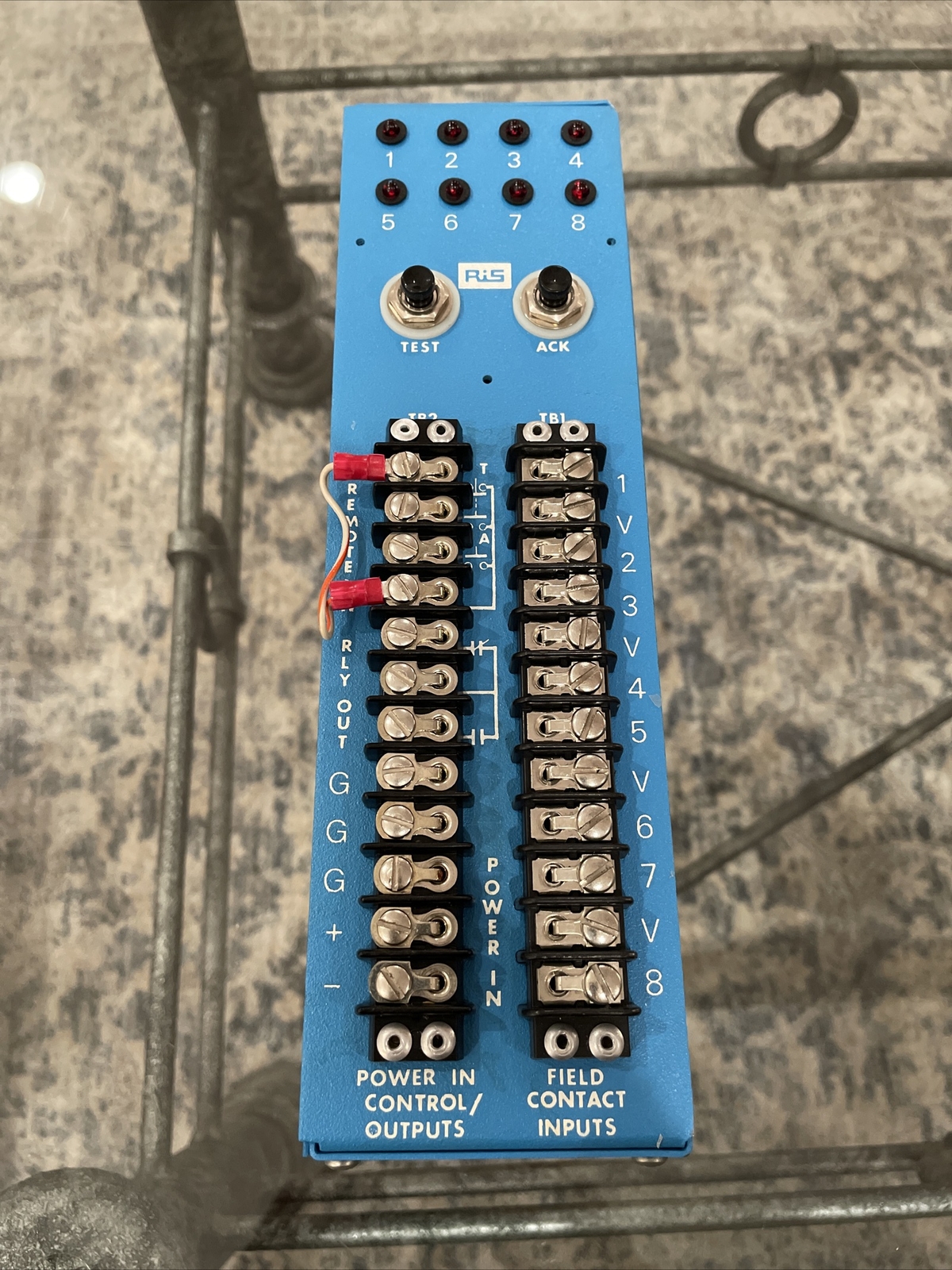 Ris Rochester Instrument Systems Model AN-1196S-c-d-04-NC-8 Annunciator