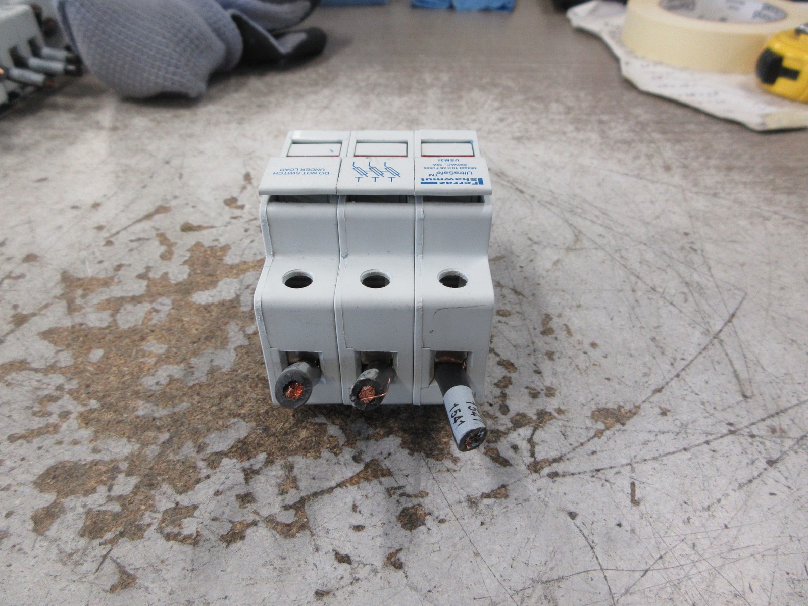 Ferraz Shawmut Ultrasafe Fuseholder USM3I 30A 600V 3P Used
