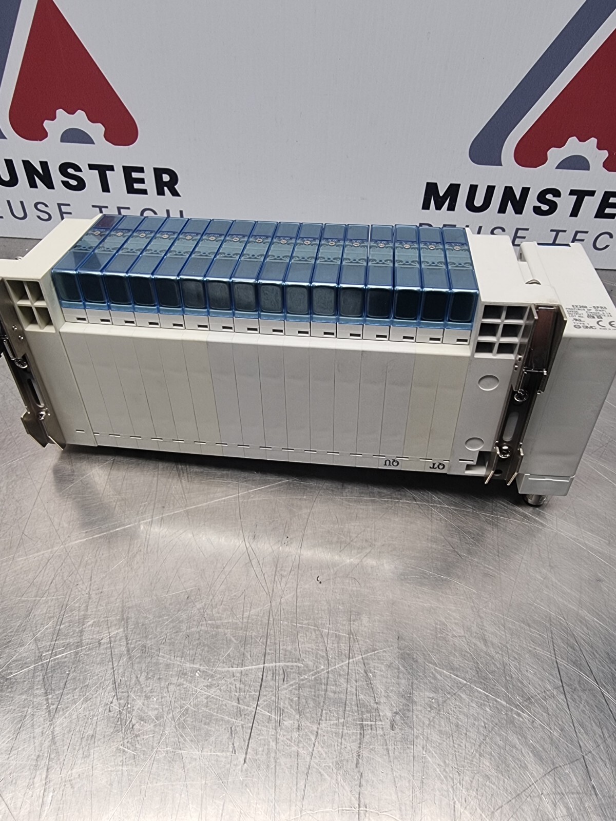 SMC EX260-SPR5 Profibus Module c/w 16 no. SY3A00-5UD1 Modules