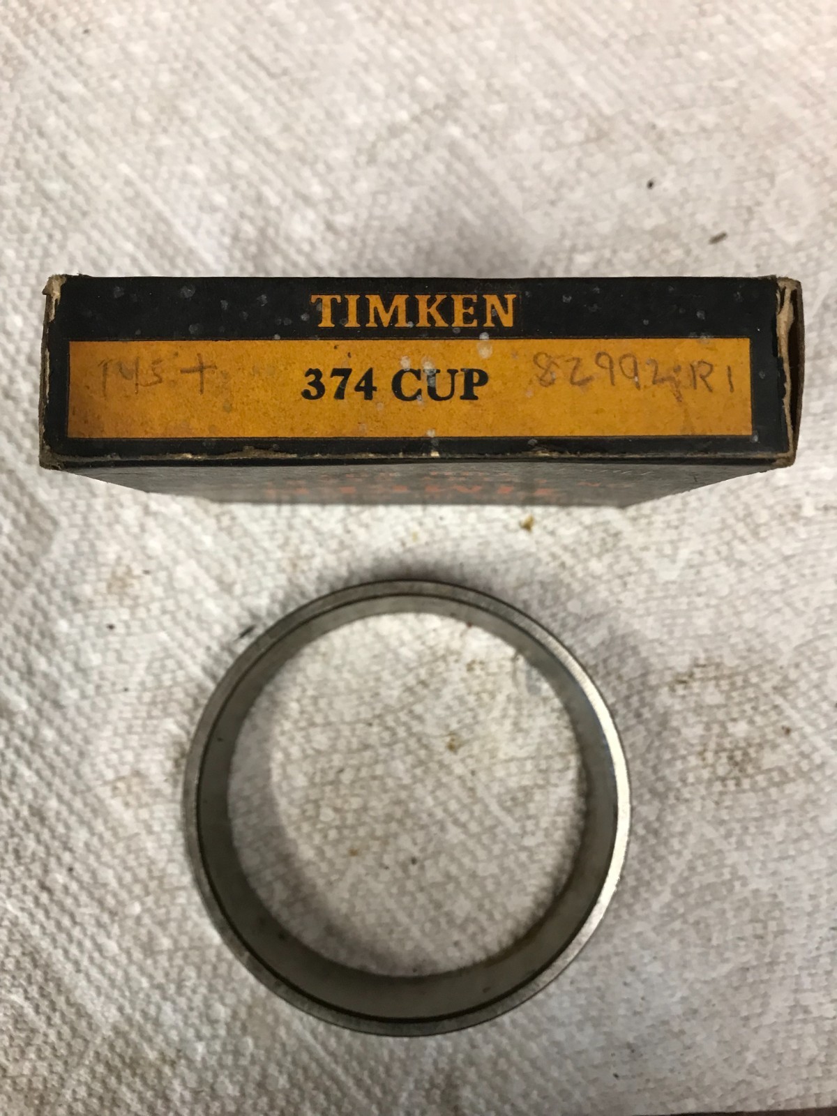 NEW IN BOX! TIMKEN TAPERED ROLLER BEARING CUP 374