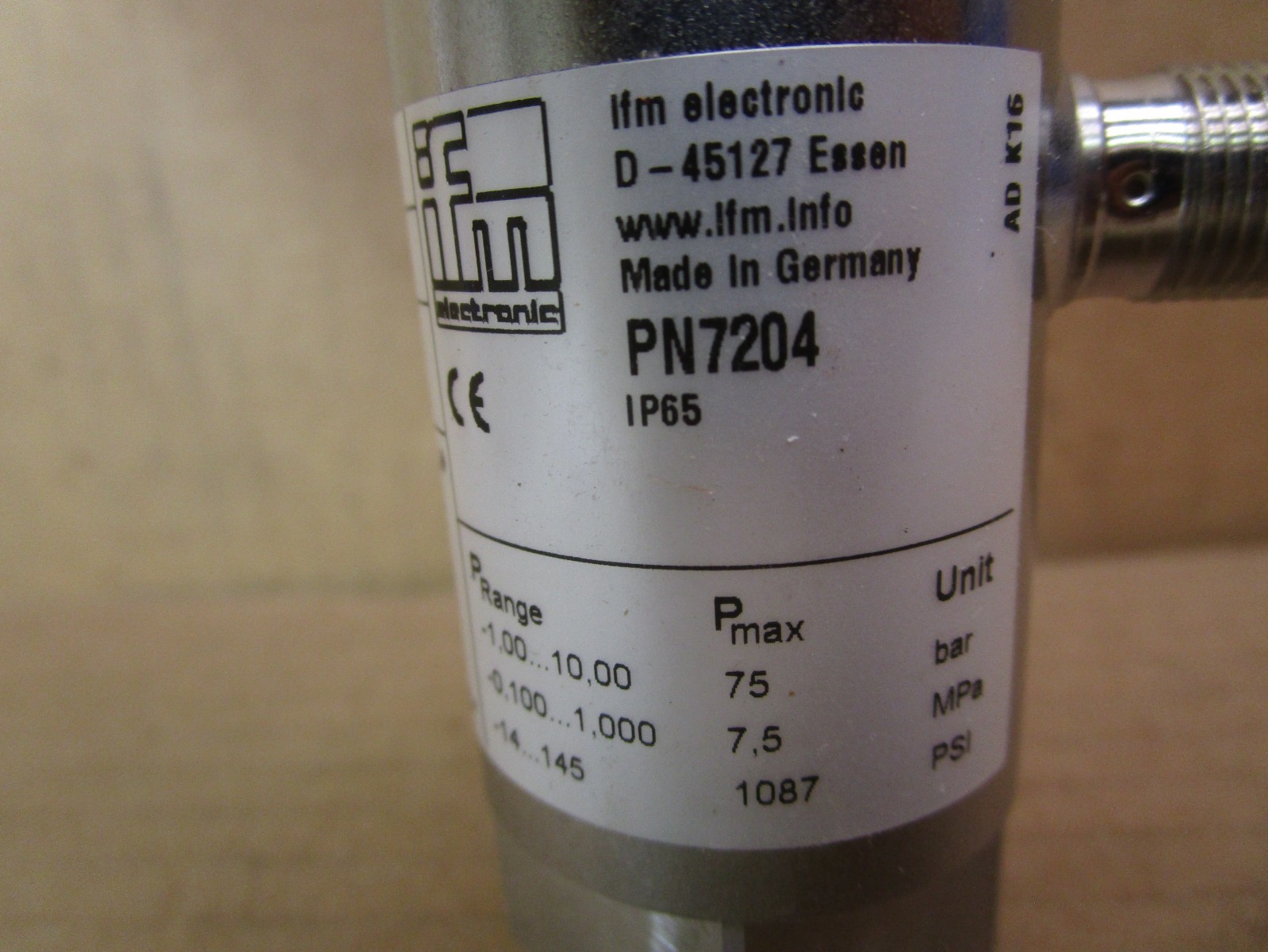 New Open Box IFM Electronic Efector 500 Pressure Sensor PN7204 51935ISU
