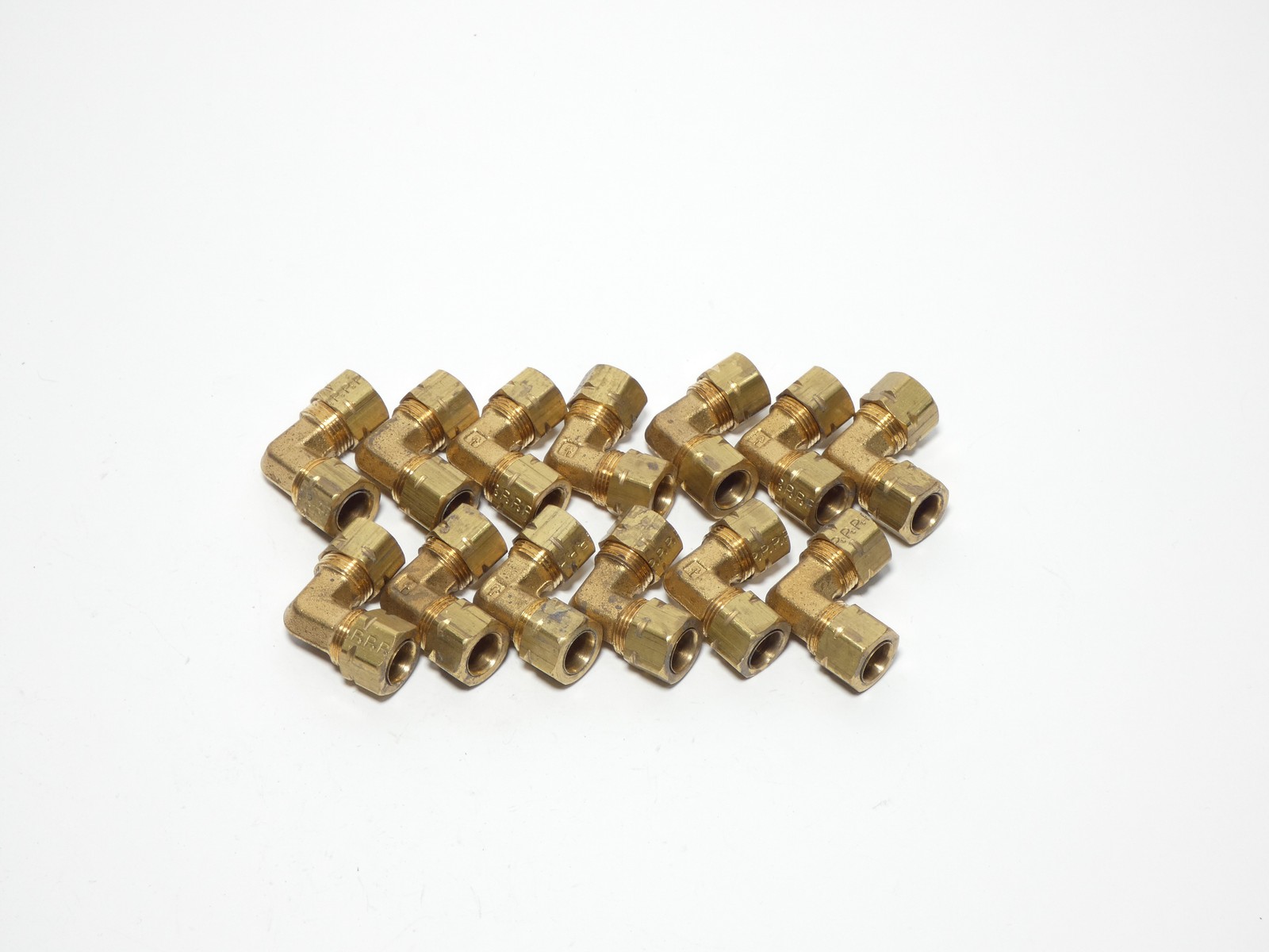 *Lot of 13* Parker Compression Brass Fitting 3/8″ Tube 90° Elbow