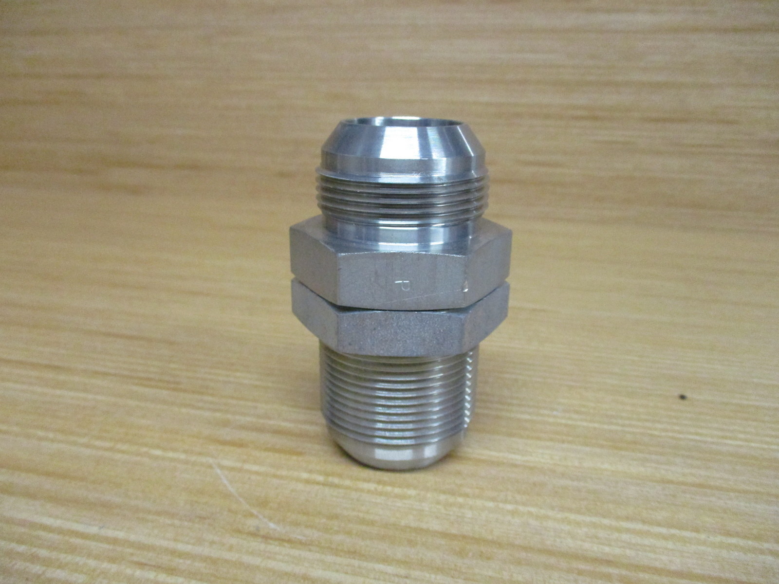 Parker 20 WTX-WLN-S Bulkhead Union