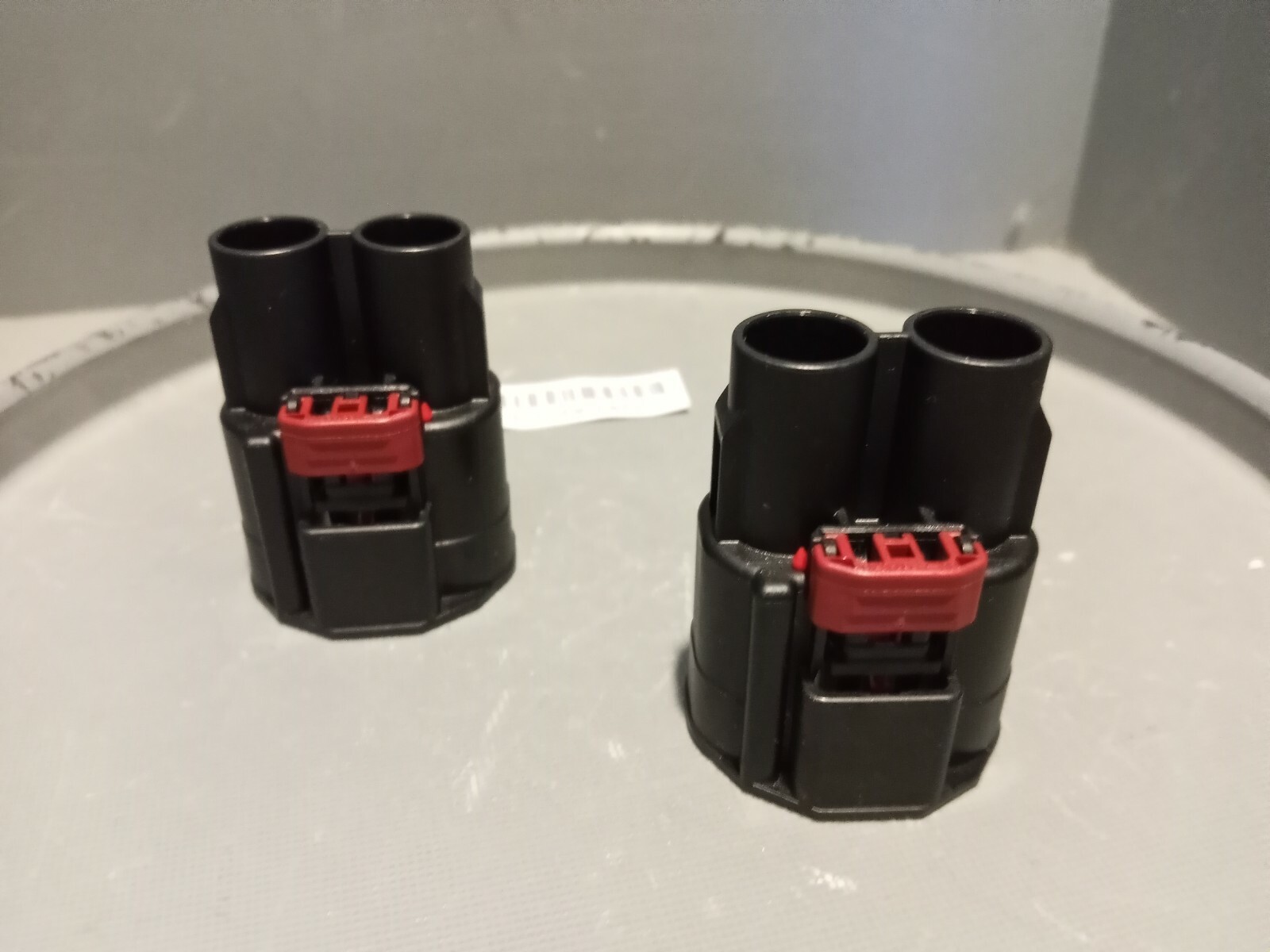 Lot of 2 Yazaki 2-Way Female Connector, 7287-8211-30