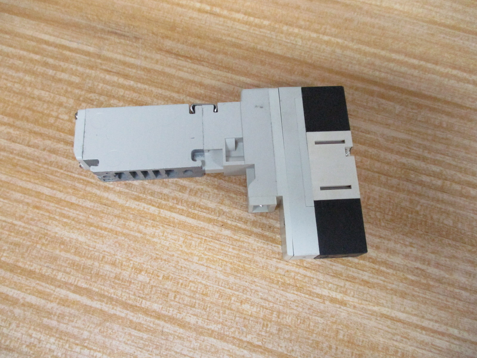 SMC VQ1201N-5 Solenoid Valve VQ1201N5