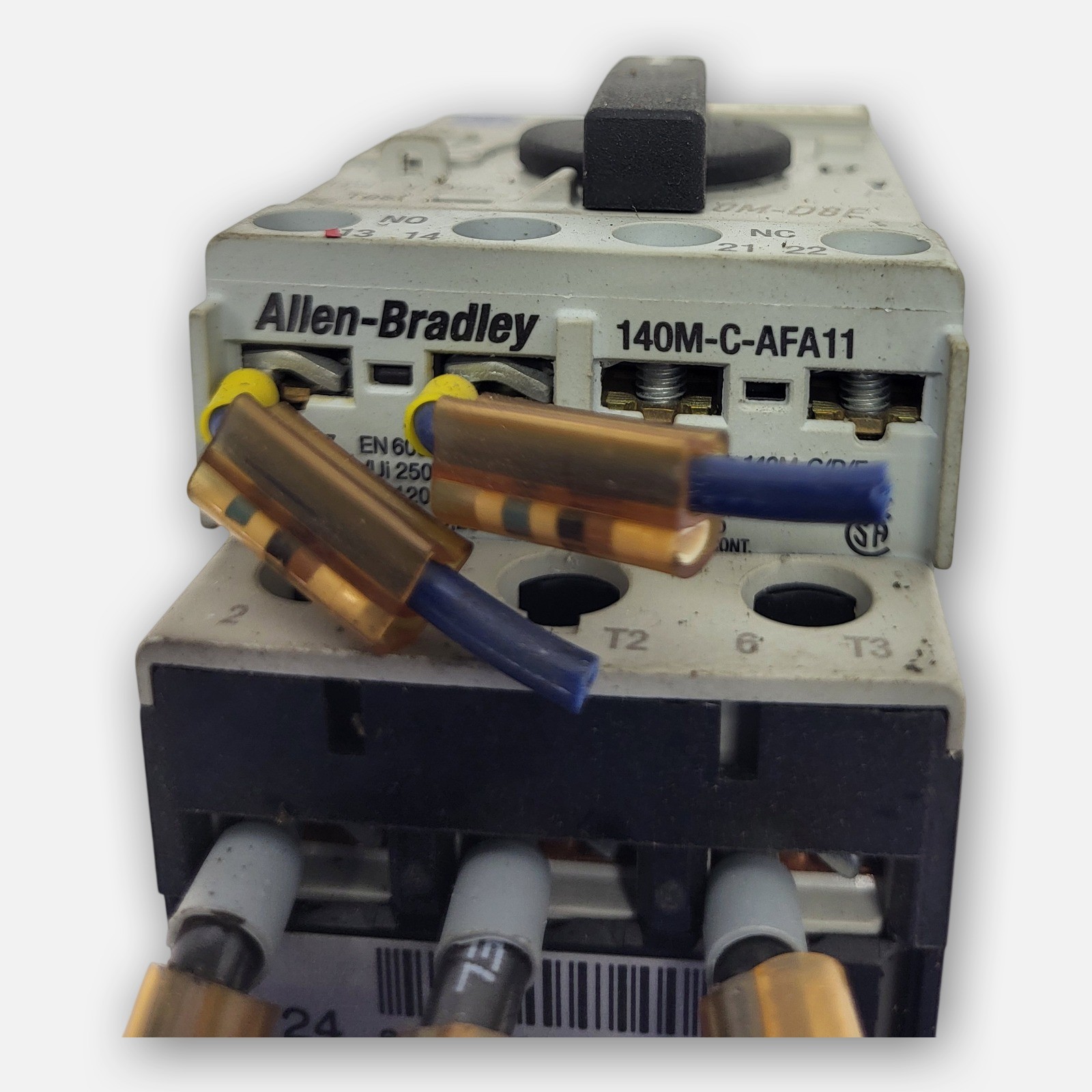 ALLEN BRADLEY 140M-D8E-C20 /C CIRCUIT BREAKER W/ 140M-C-AFA11