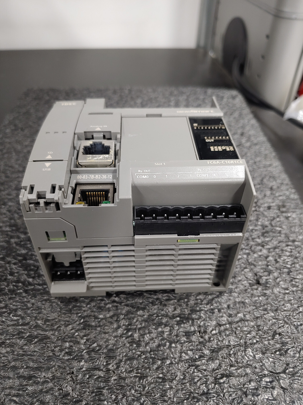 IDEC FC6A-C16R1CE FC6A MicroSmart PLC 16IO CPU 24VDC Relay