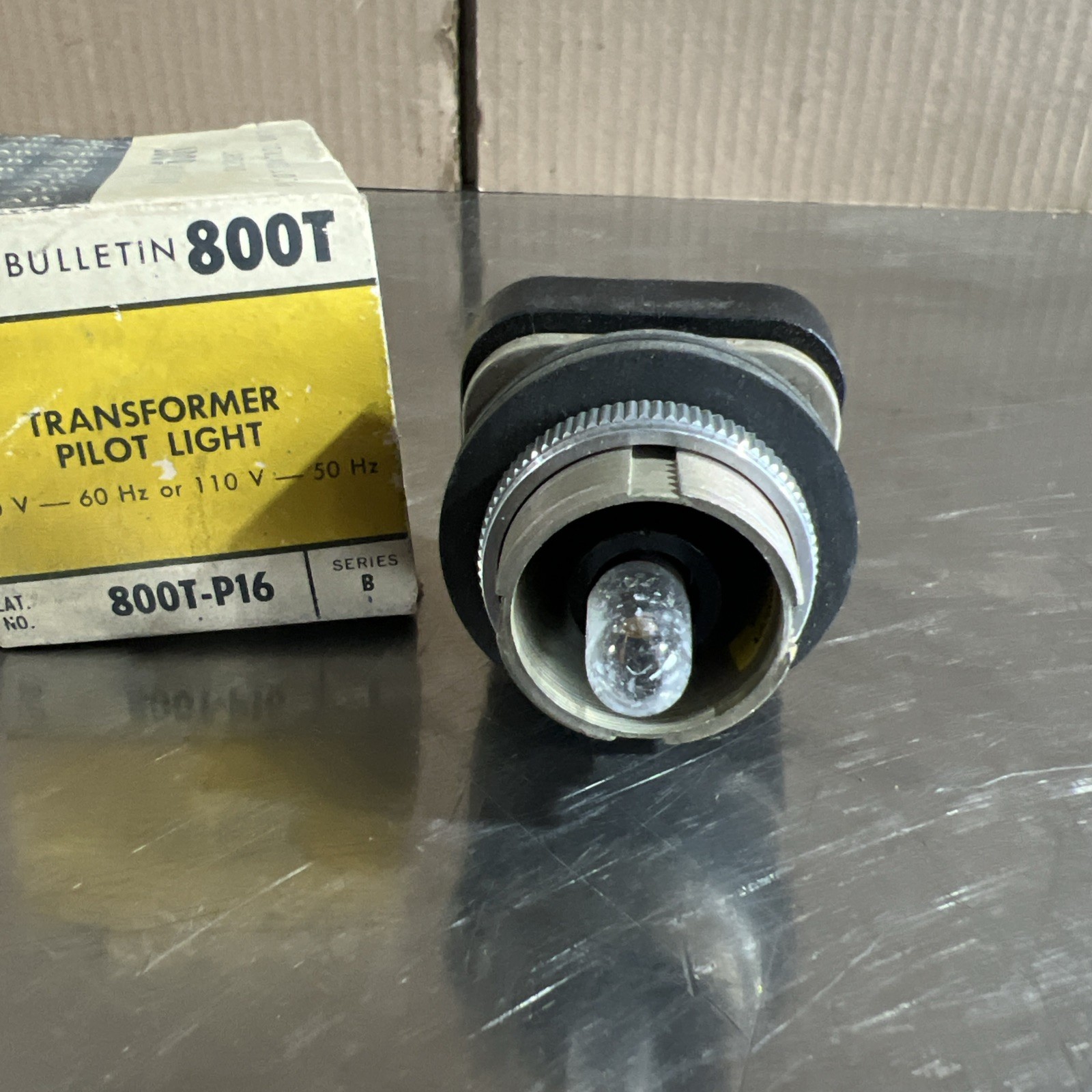 800T-P16 30mm Pilot Light 800T PB New Original 800TP16 Nos Surplus