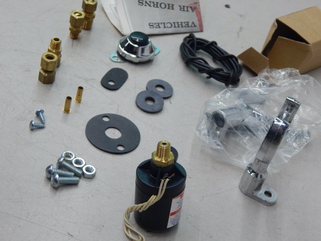 Grover 1126 Air Horn Kit