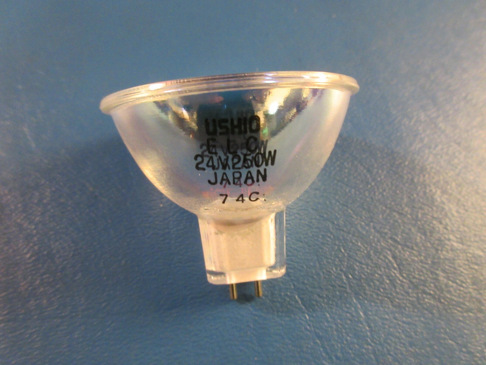 Osram, USHIO, HLX64653 Halogen Photo Optic Lamp, 24 Volts, 250 Watts
