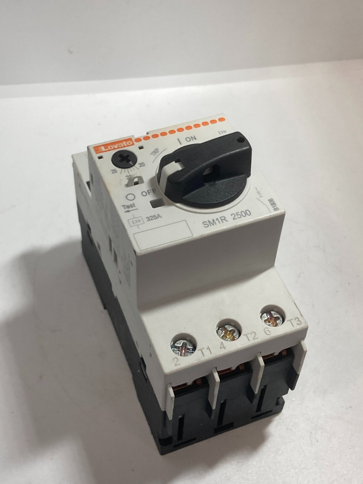 LOVATO SM1R2500 CIRCUIT BREAKER MOTOR PROTECTION 20-25A 230/690VAC NNB
