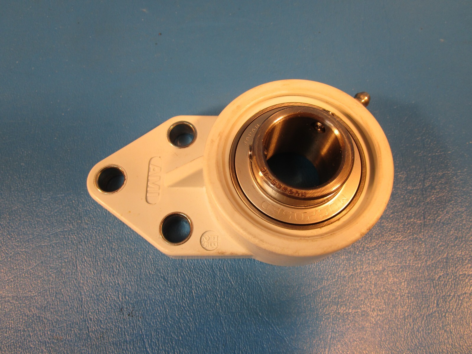 AMI MUCFBL205-16W Flange-Mount Ball Bearing Unit – 3-Bolt Bracket, 1 in Bore