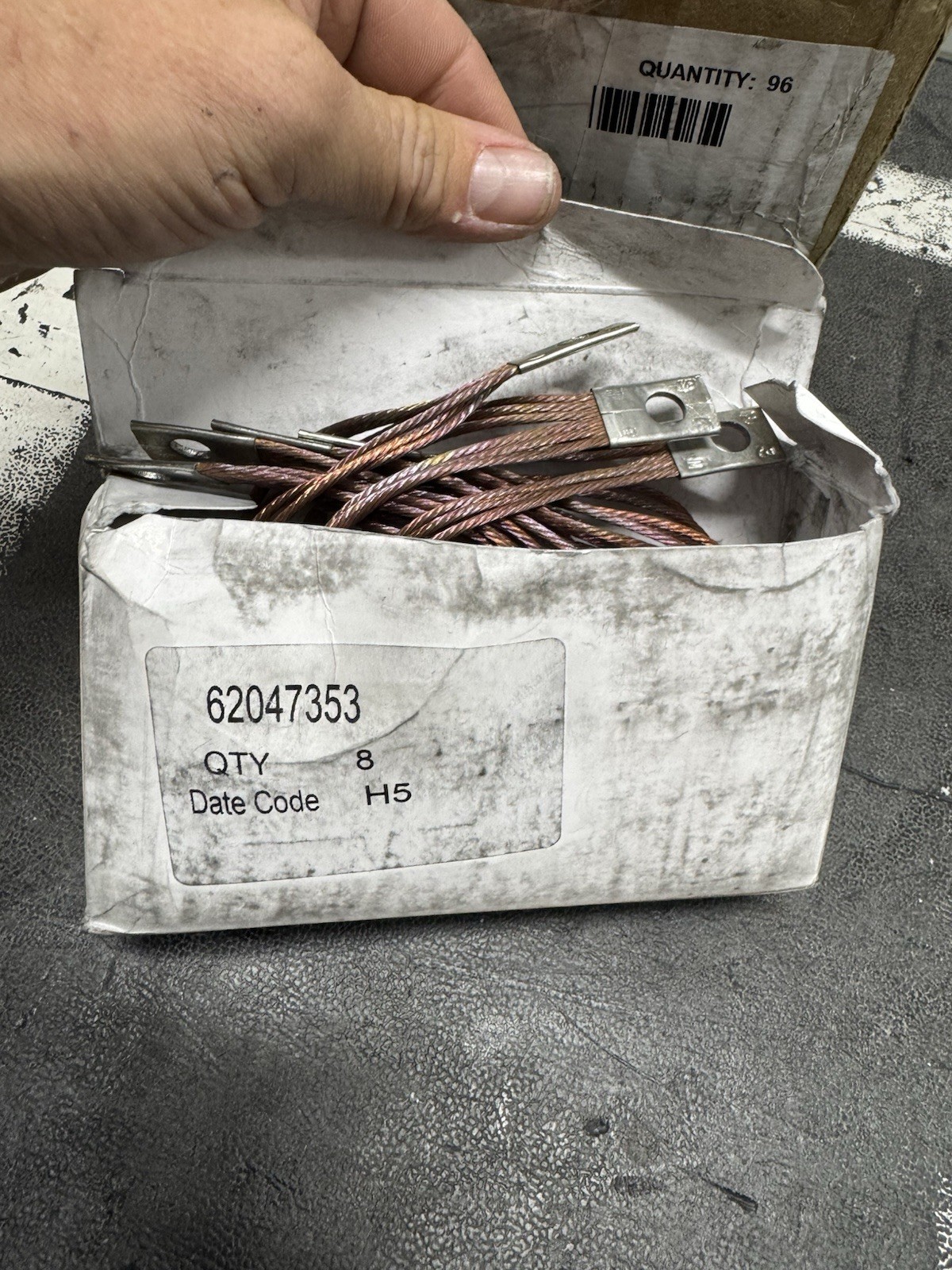 National Carbon EMD 40164029 Carbon Motor Brushes DE9000 Box Of 8
