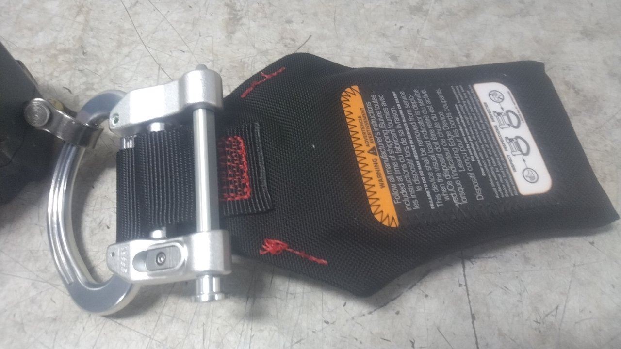 Honeywell Miller MFLEW-18/6FT 6 Ft L 420 Lb Cap Self-Retracting Fall Limiter