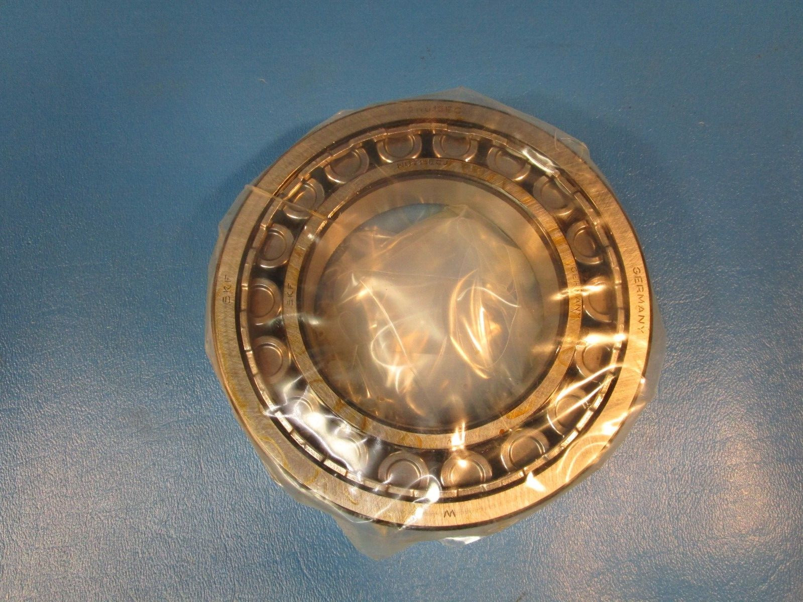 SKF NU 215 ECJ Cylindrical Roller Bearing – Single Row, 75 mm ID x 130 mm OD x 2
